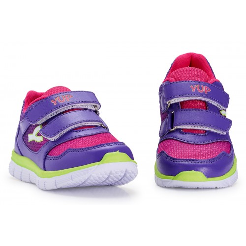 KIDS ATHLETIC SHOES